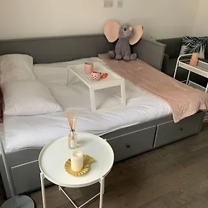 Stylish Flat In Centre Nottingham