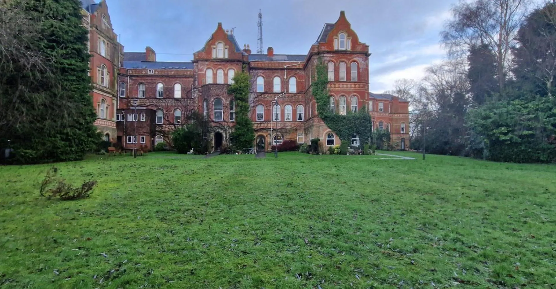 South Facing Peaceful Apartment Nottingham